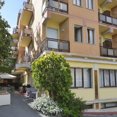 Hotel Attico Chianciano Terme Exterior foto